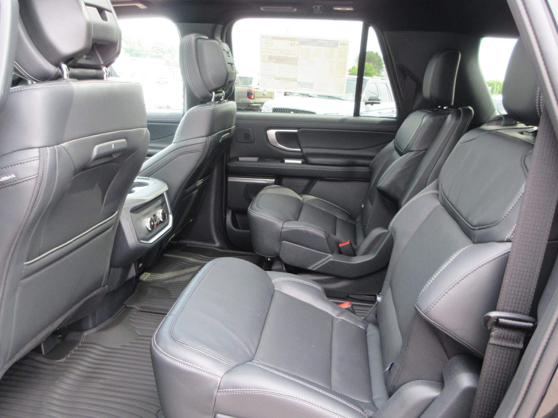 2026 Ford Expedition Max Platinum 4x4