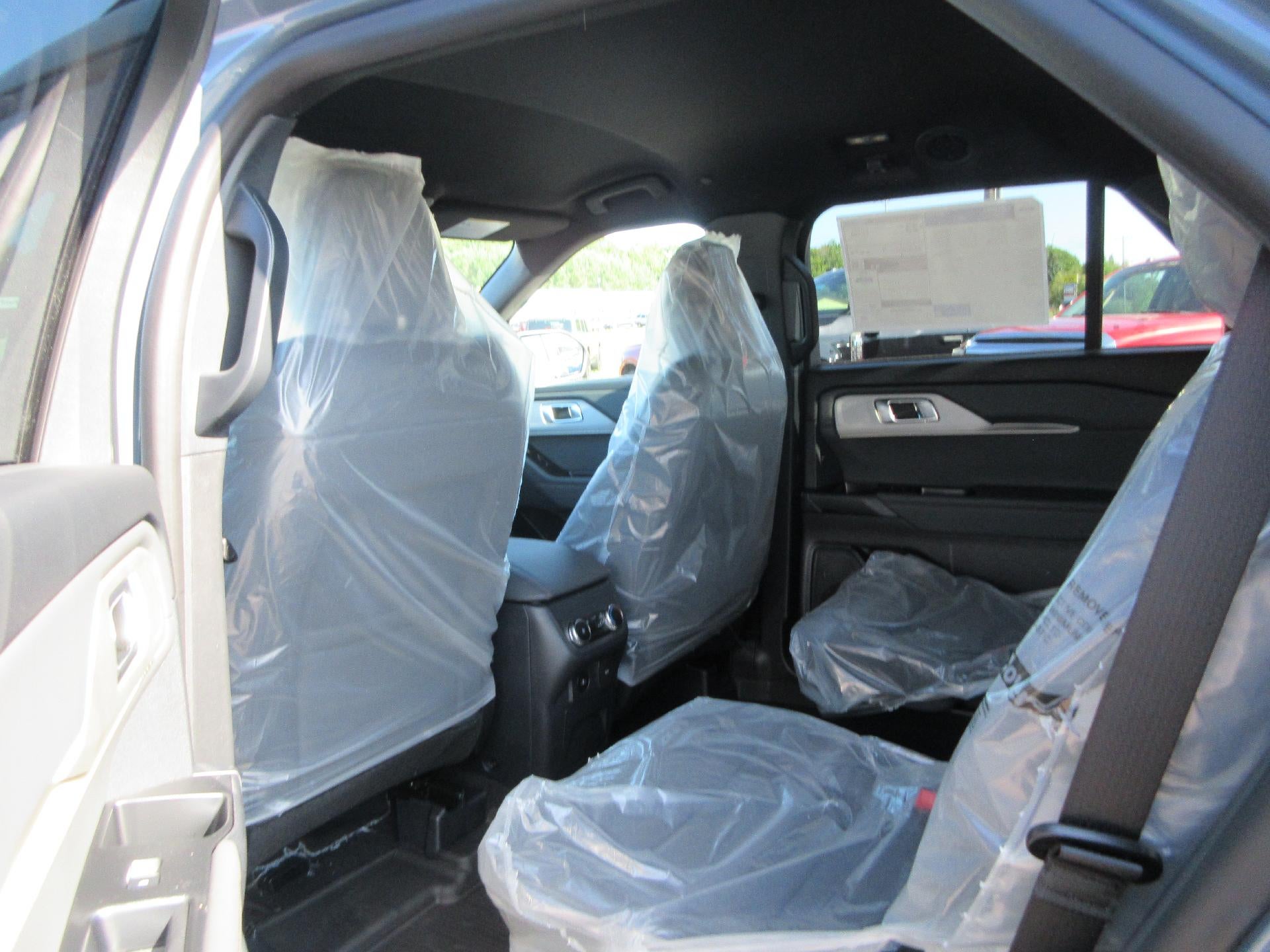2027 Ford Explorer Active w/200A Pkg 4WD
