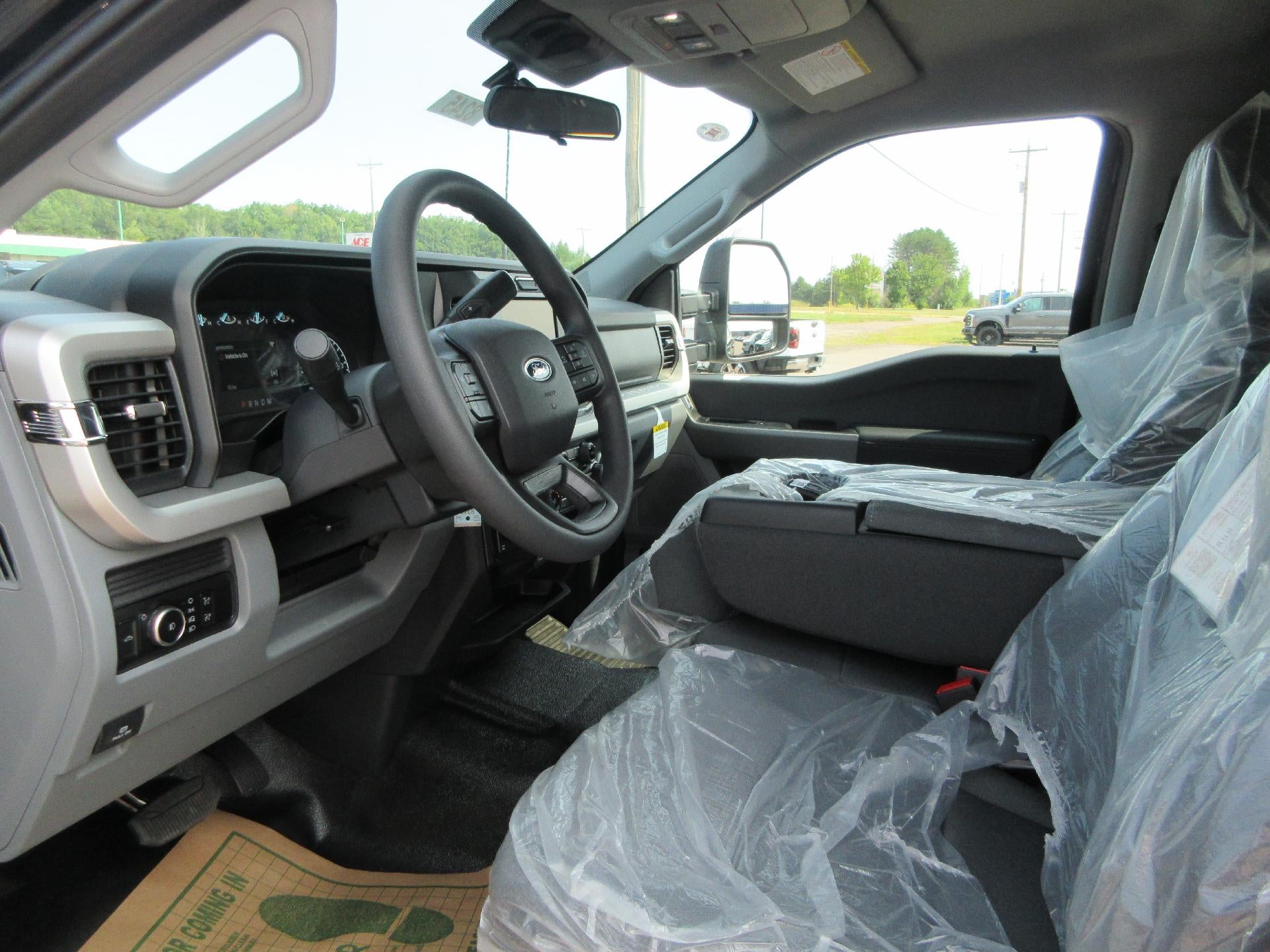 2026 Ford Super Duty F-250 SRW XL 4WD Crew Cab 6.75' Box