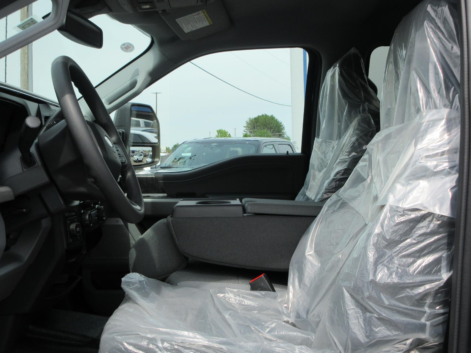 2026 Ford Super Duty F-250 SRW XL 4WD Crew Cab 6.75' Box