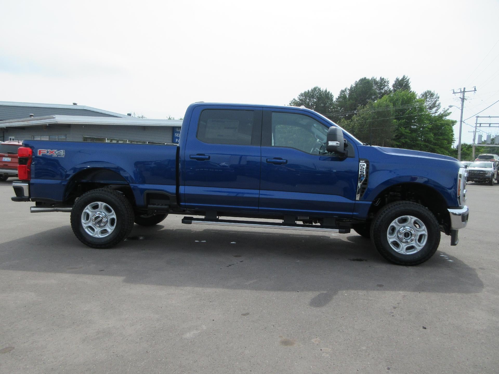 2026 Ford Super Duty F-250 SRW XL 4WD Crew Cab 6.75' Box