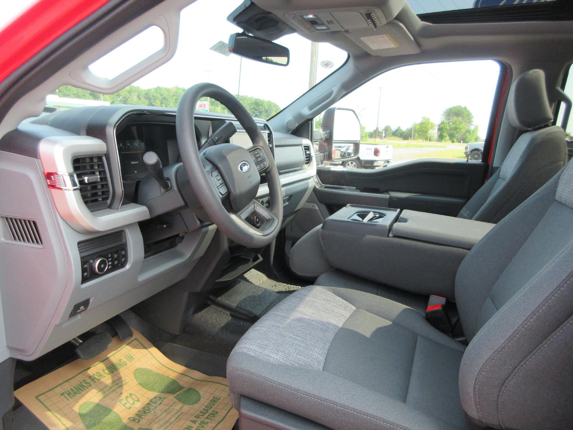 2026 Ford Super Duty F-250 SRW XL 4WD Crew Cab 6.75' Box
