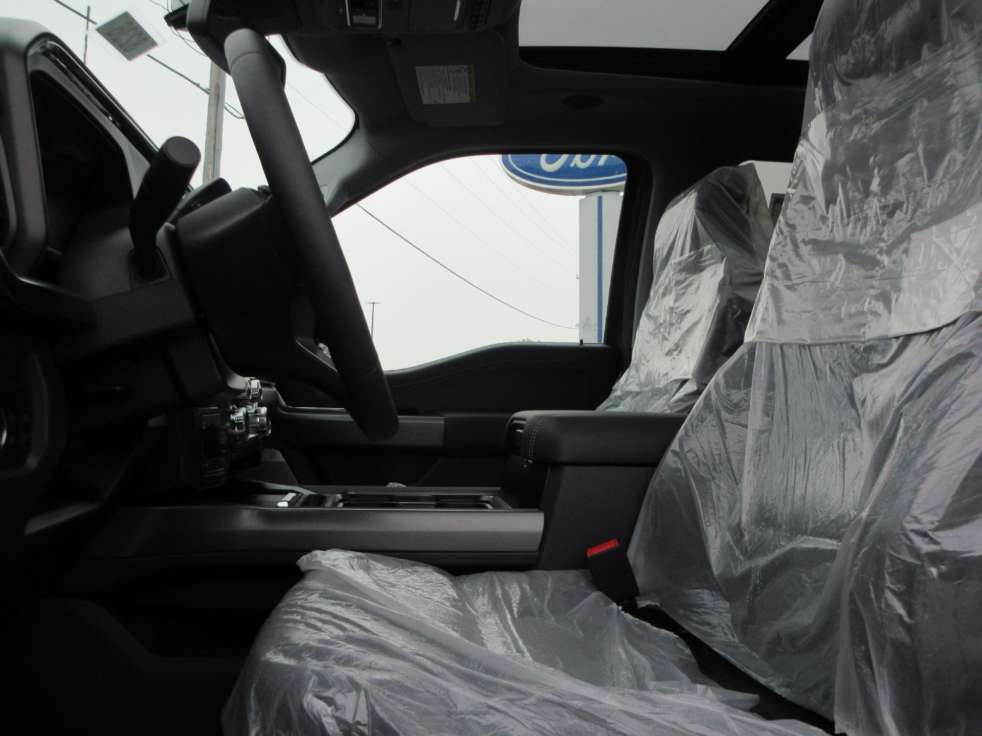 2026 Ford Super Duty F-350 SRW XL 4WD Crew Cab 6.75' Box