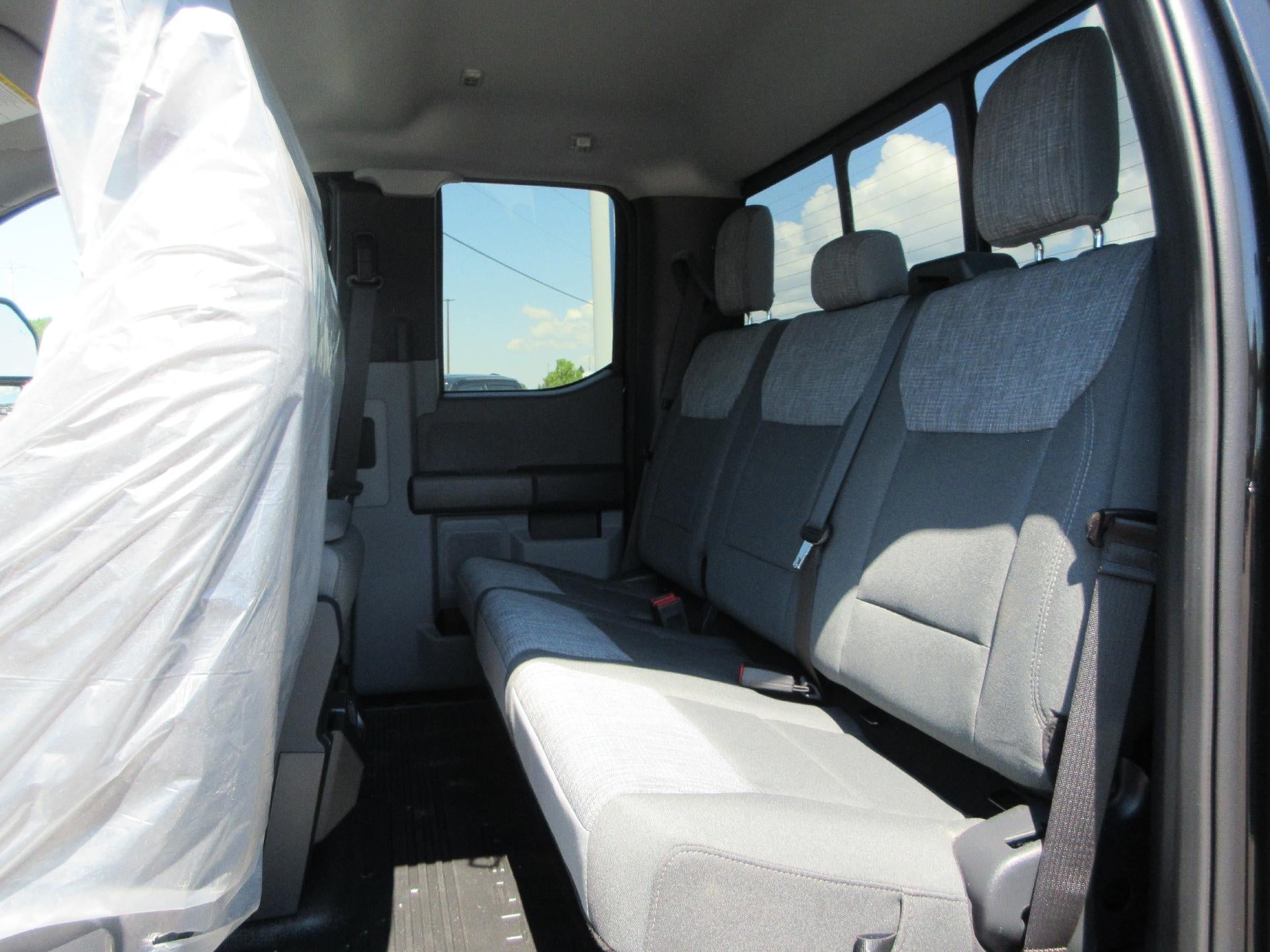 2026 Ford Super Duty F-350 SRW XLT 4WD SuperCab 6.75' Box