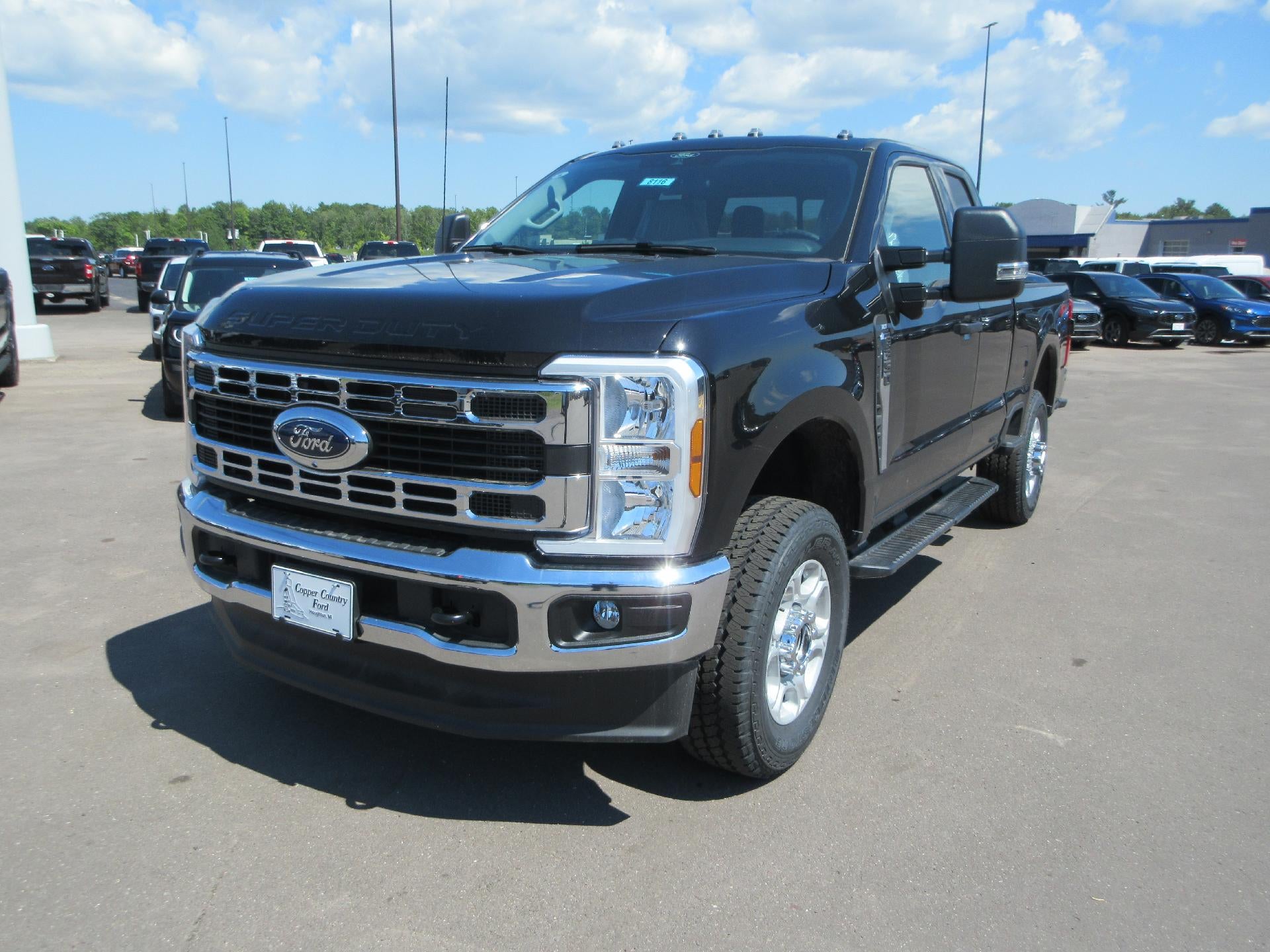 2026 Ford Super Duty F-350 SRW XLT 4WD SuperCab 6.75' Box
