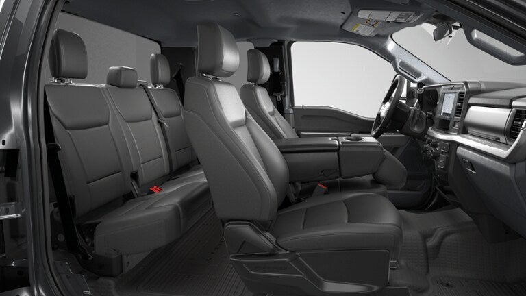 2026 Ford Super Duty F-350® XLT