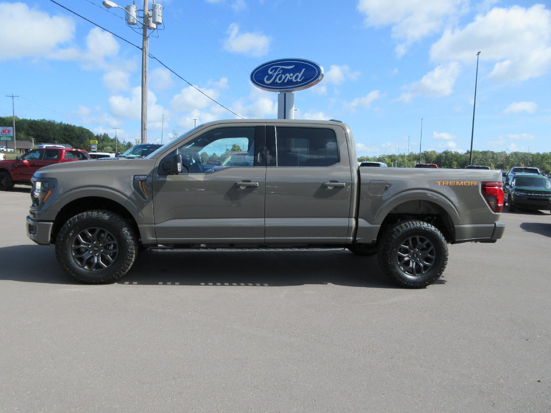 2026 Ford F-150 Tremor 4WD SuperCrew 5.5' Box