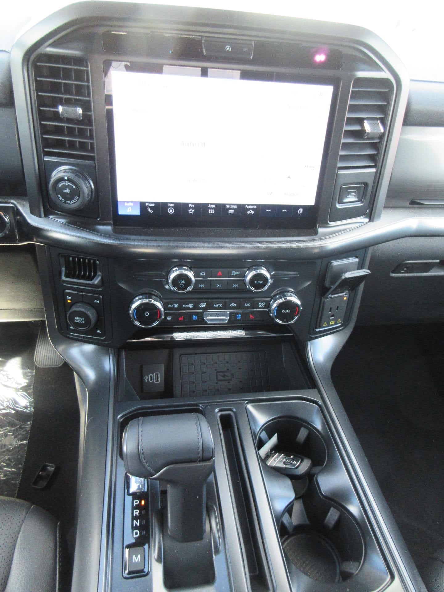 2026 Ford F-150 LARIAT 4WD SuperCrew 5.5' Box