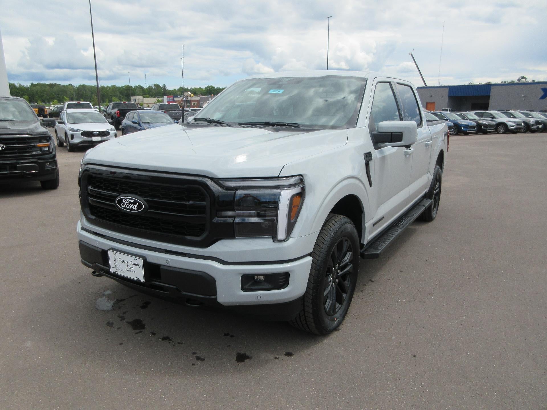 2026 Ford F-150 LARIAT 4WD SuperCrew 5.5' Box