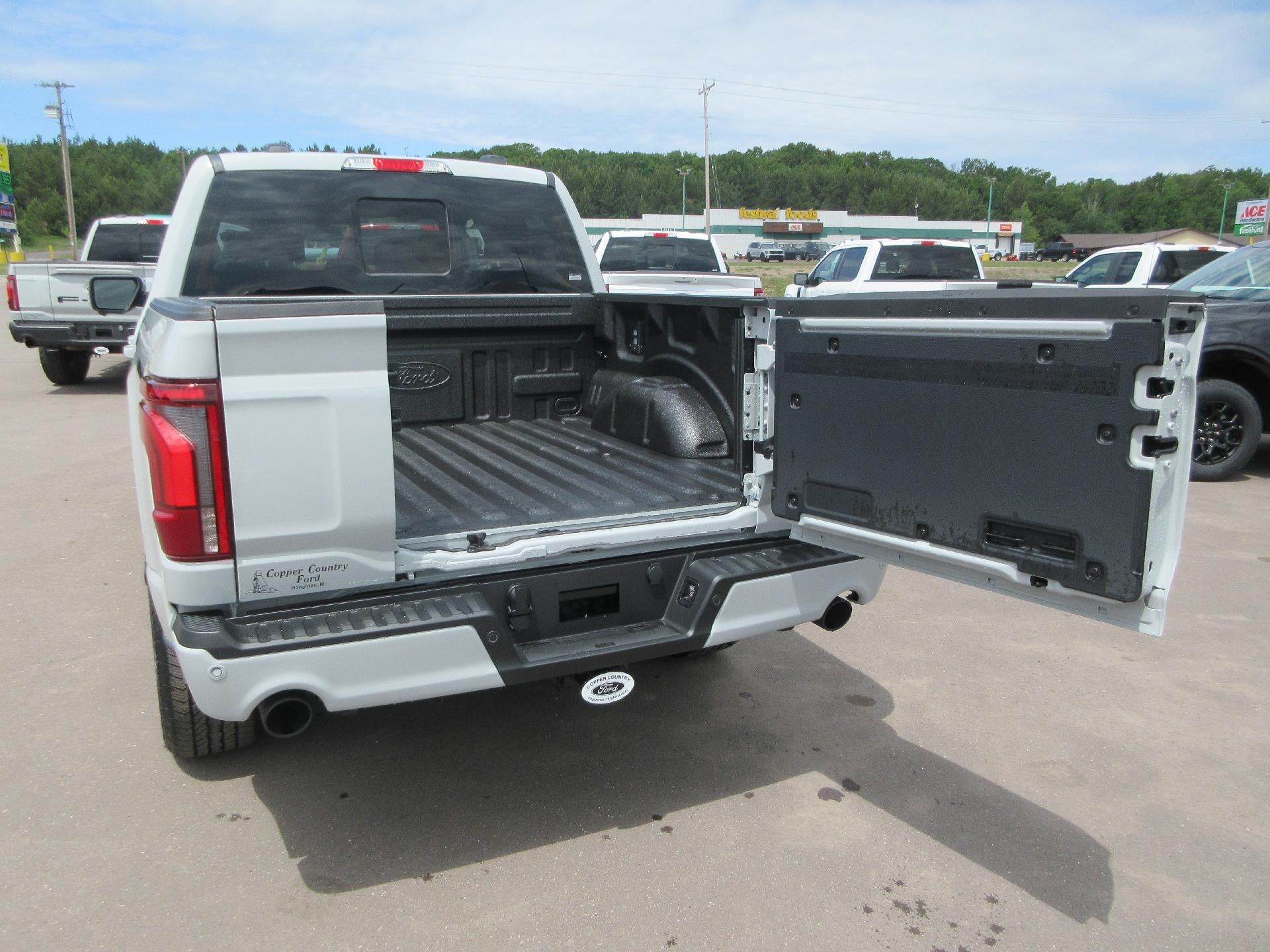 2026 Ford F-150 LARIAT 4WD SuperCrew 5.5' Box