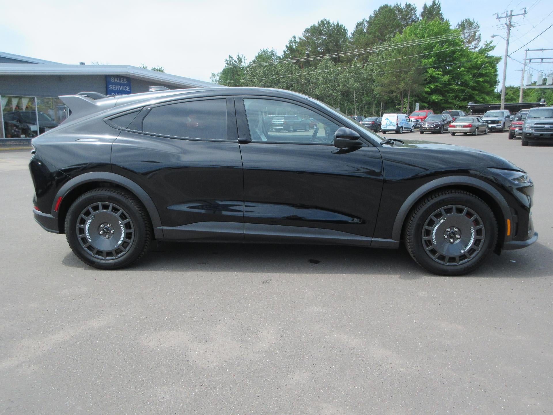 2025 Ford Mustang Mach-E GT AWD