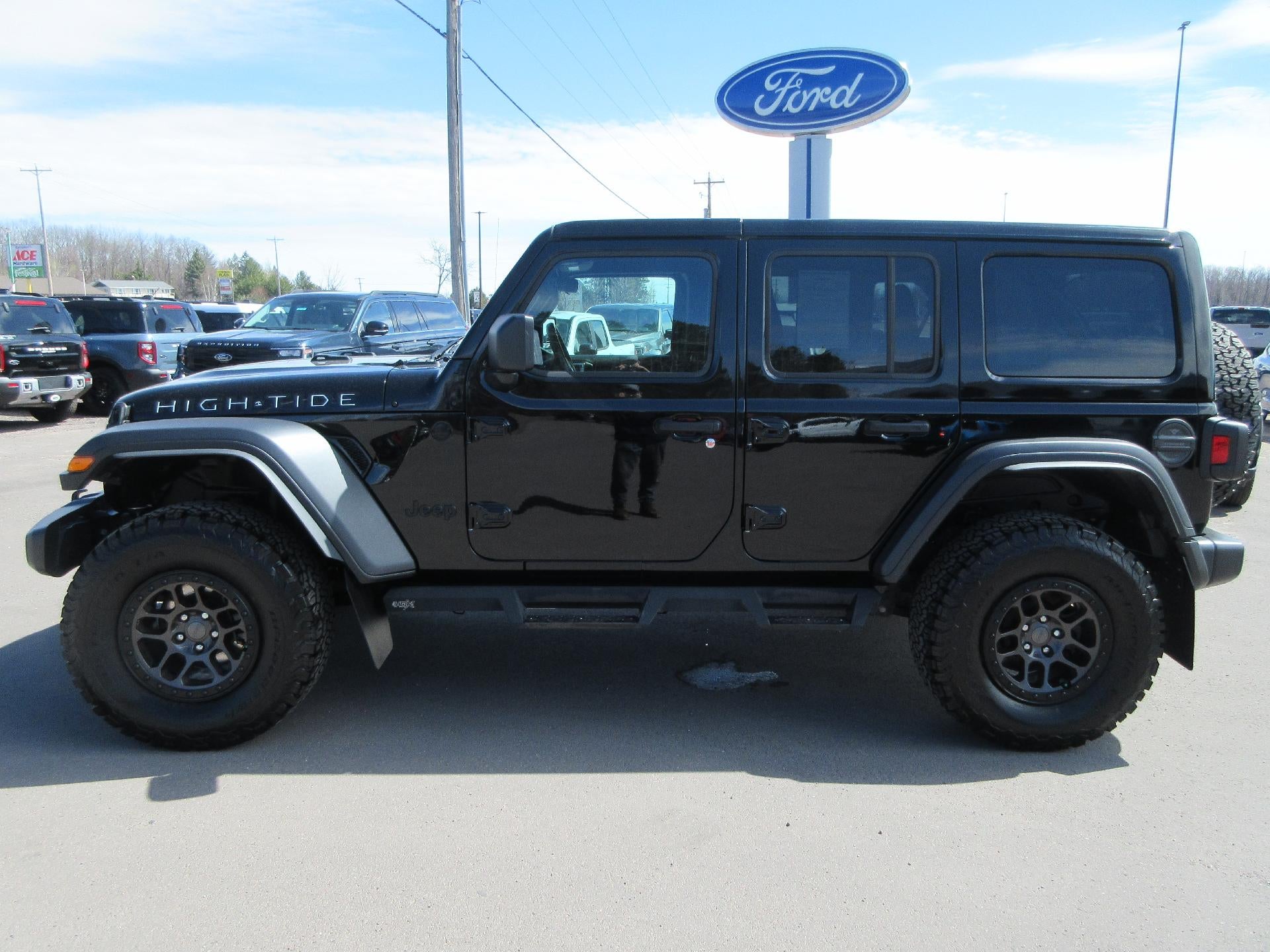 2022 Jeep Wrangler Unlimited High Tide 4x4