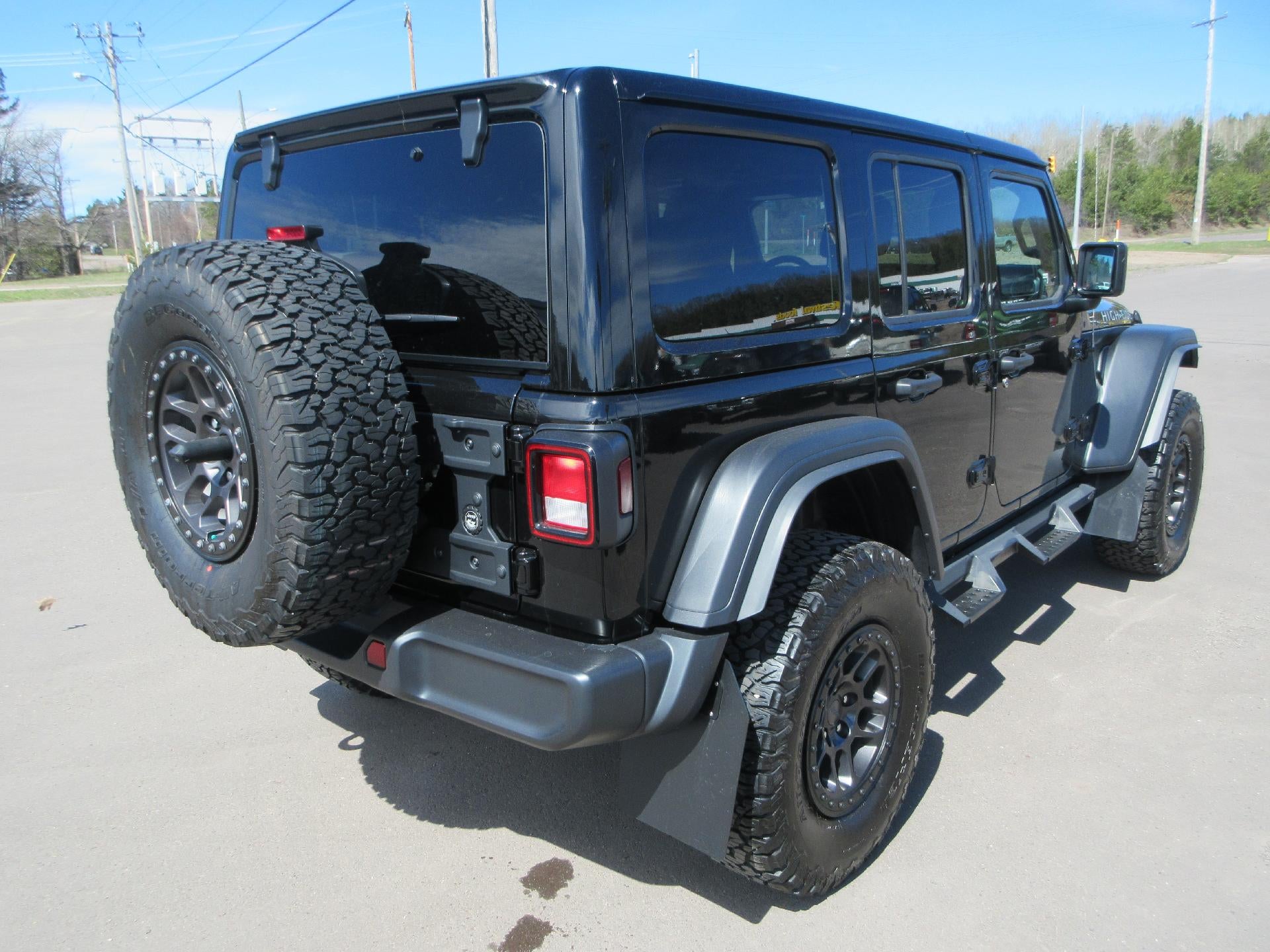 2022 Jeep Wrangler Unlimited High Tide 4x4