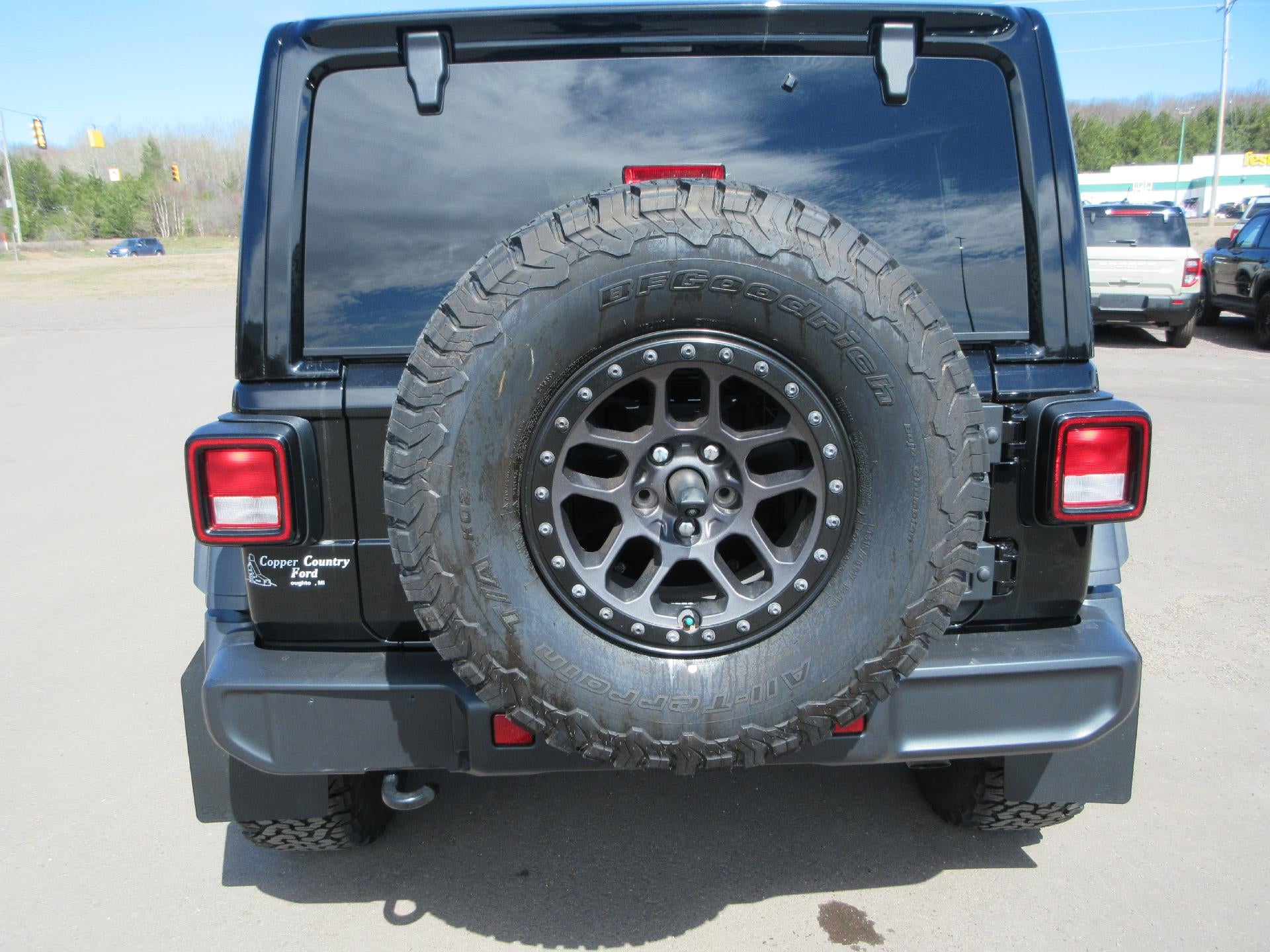 2022 Jeep Wrangler Unlimited High Tide 4x4