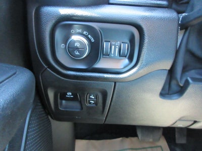 2019 RAM 1500 Big Horn/Lone Star 4x4 Crew Cab 5'7" Box