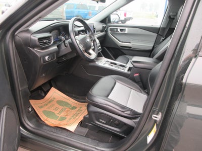 2022 Ford Explorer XLT 4WD