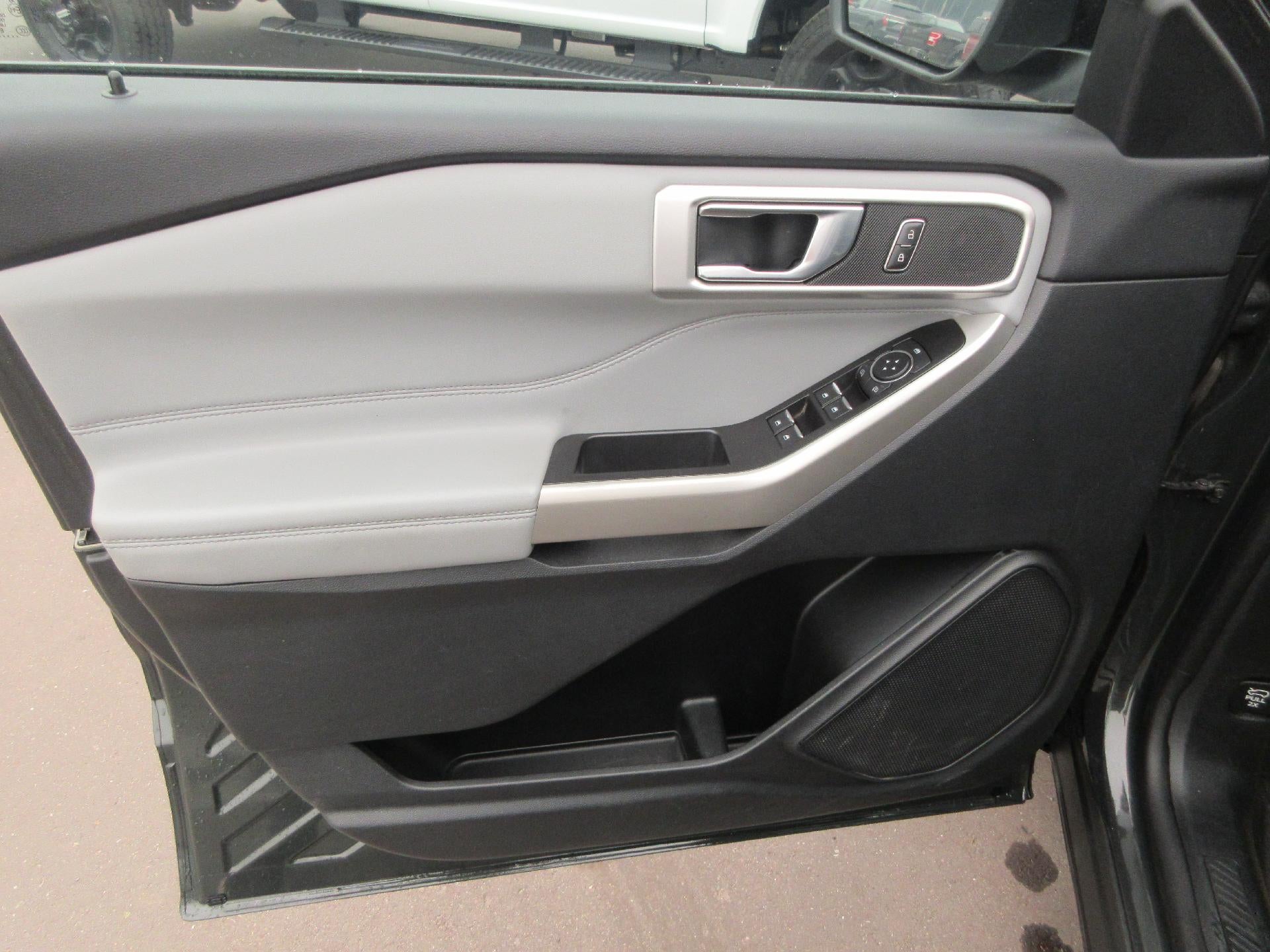 2022 Ford Explorer XLT 4WD