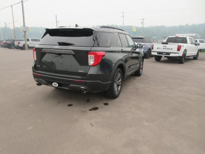 2022 Ford Explorer XLT 4WD