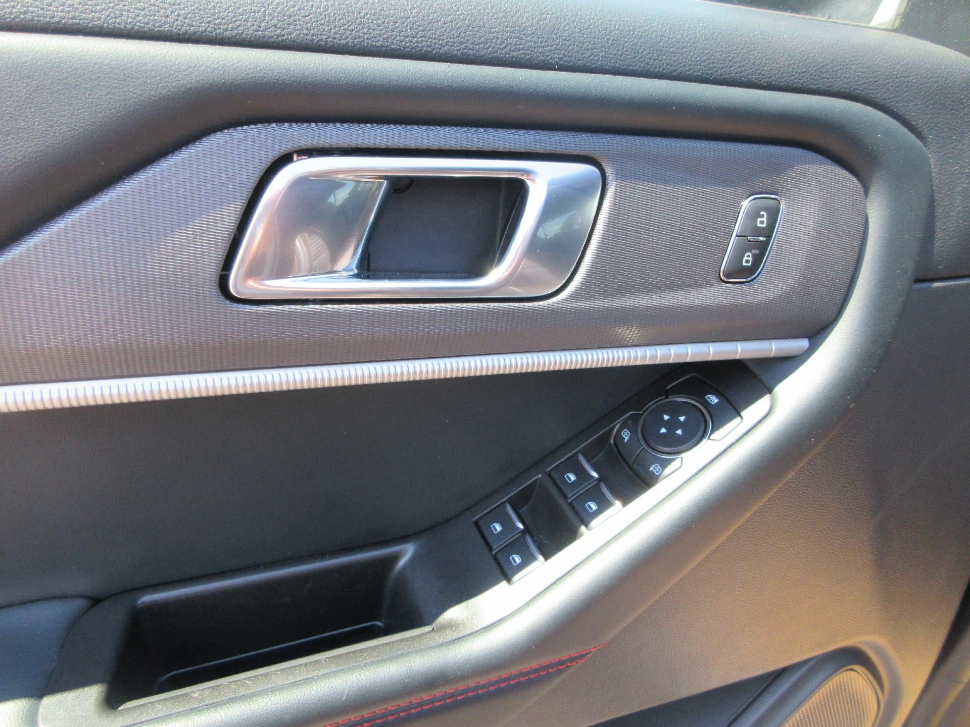2026 Ford Explorer ST-Line 4WD