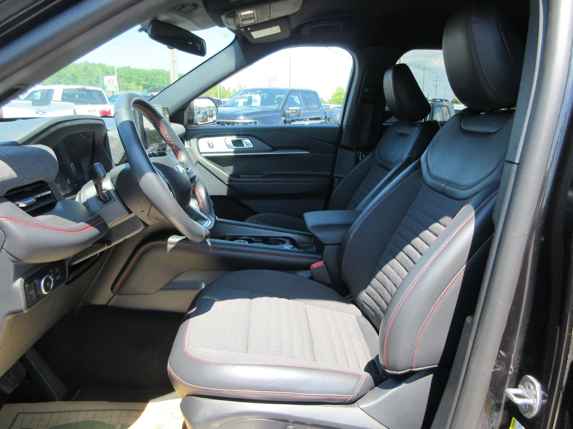 2026 Ford Explorer ST-Line 4WD