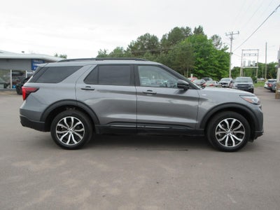 2025 Ford Explorer ST-Line 4WD