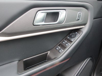 2025 Ford Explorer ST-Line 4WD