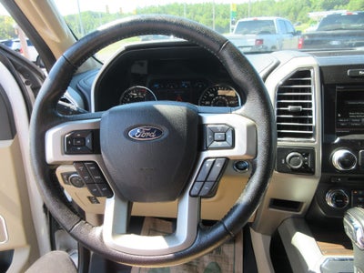 2015 Ford F-150 4WD SuperCrew 5-1/2 Ft Box Lariat