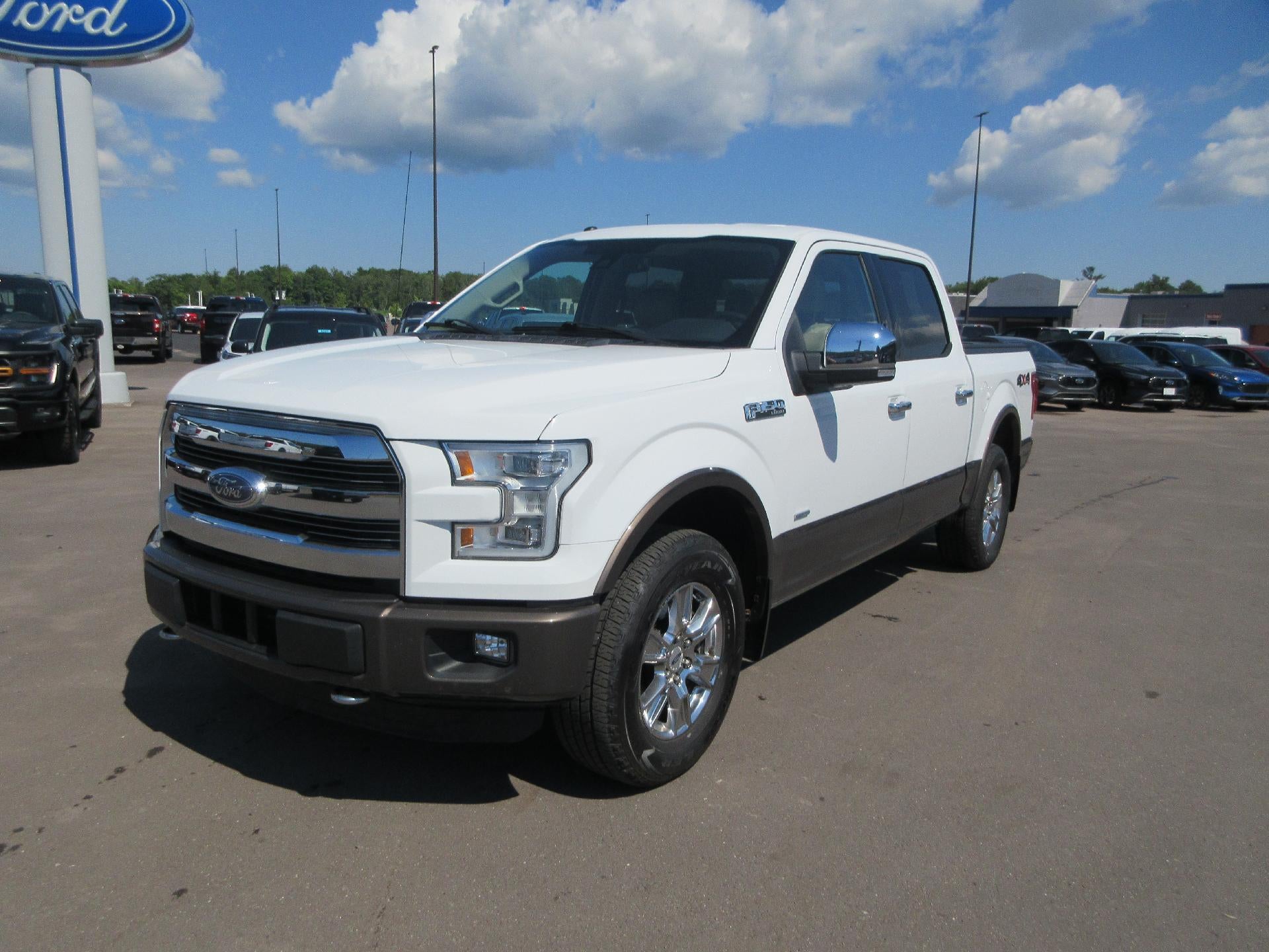 2015 Ford F-150 4WD SuperCrew 5-1/2 Ft Box Lariat