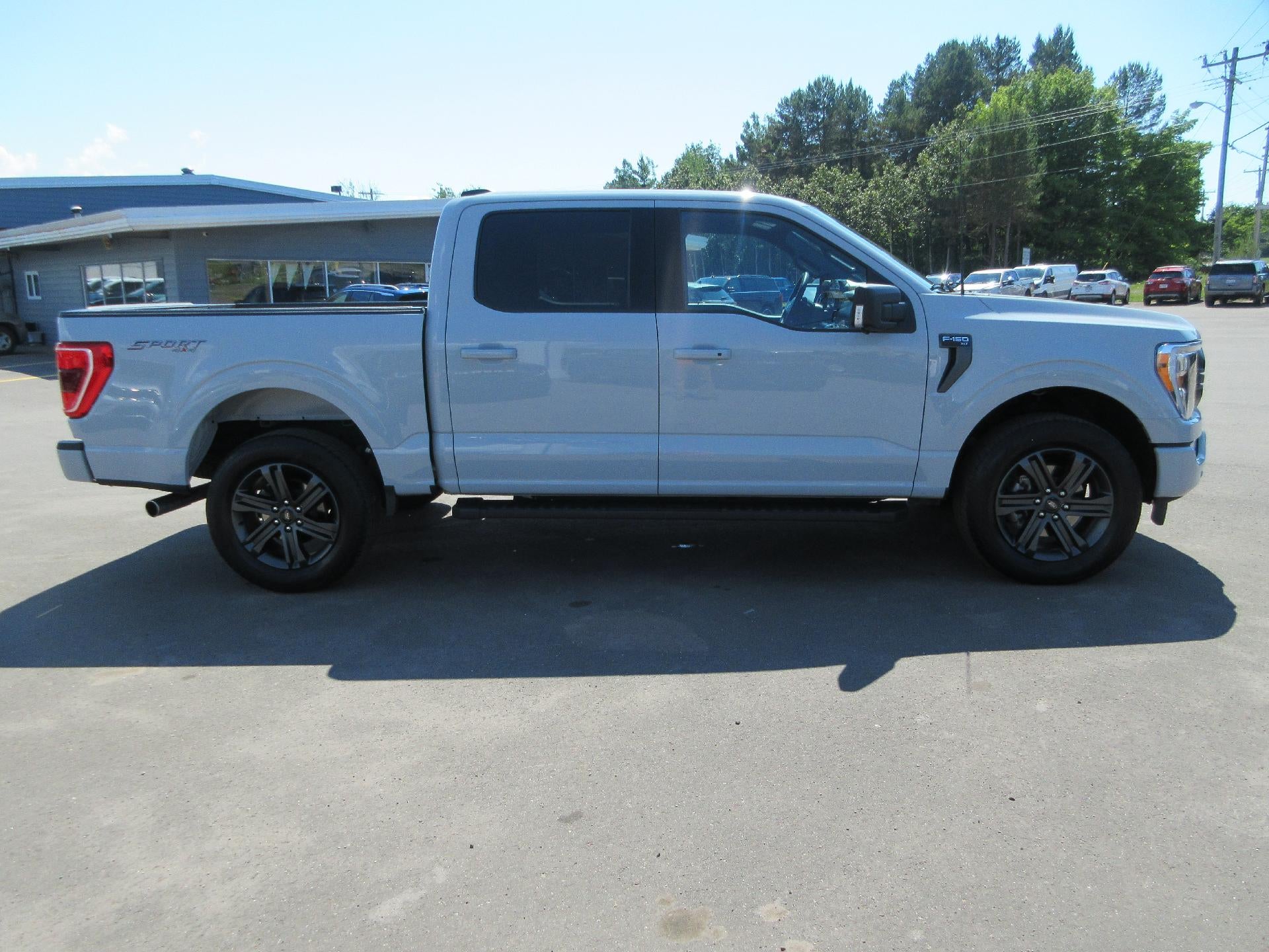 2023 Ford F-150 XL 4WD SuperCrew 5.5' Box