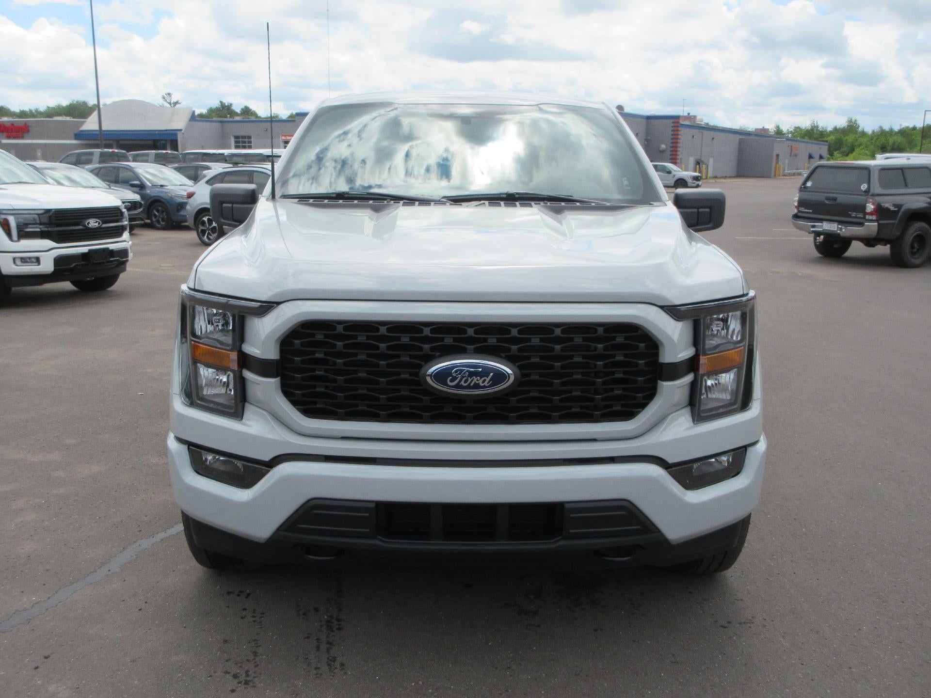 2023 Ford F-150 XL 4WD SuperCab 6.5' Box