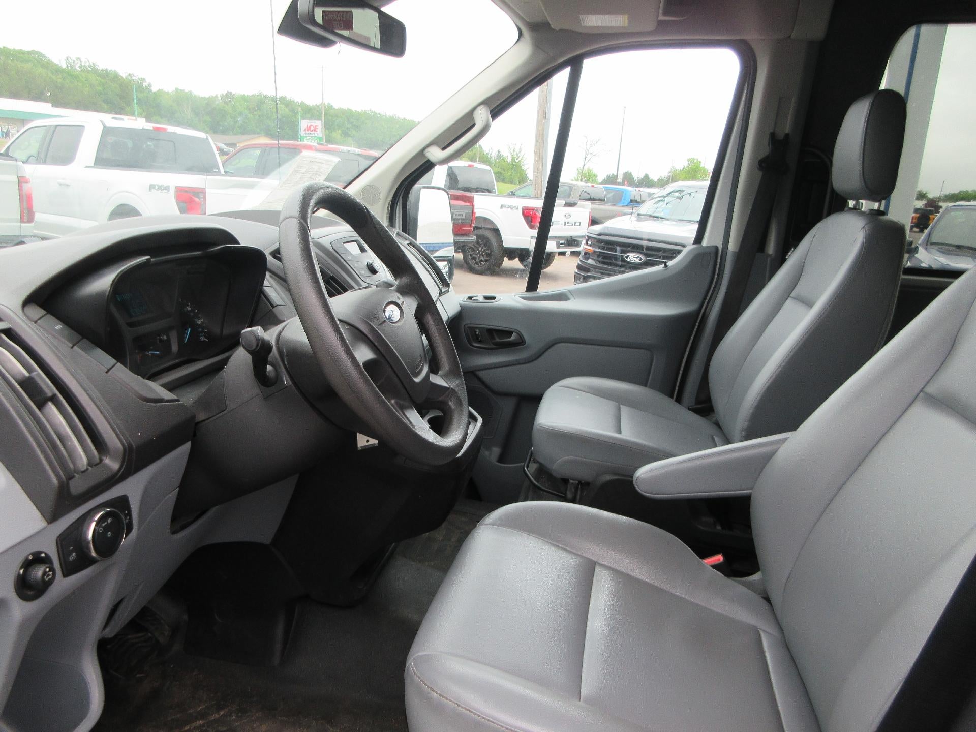 2017 Ford Transit Van T-250 148" Med Rf 9000 GVWR Sliding RH Dr