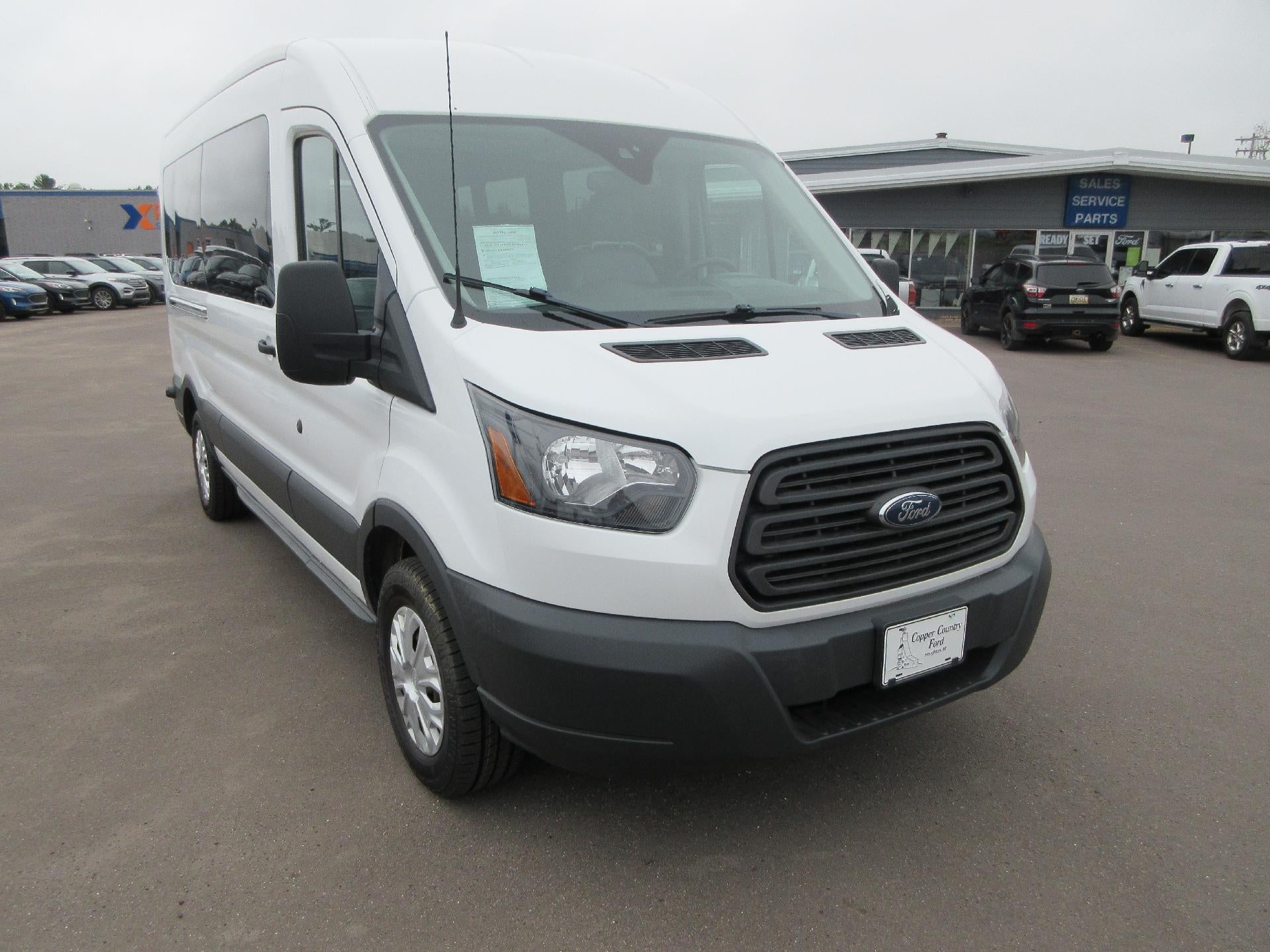 2017 Ford Transit Van T-250 148" Med Rf 9000 GVWR Sliding RH Dr