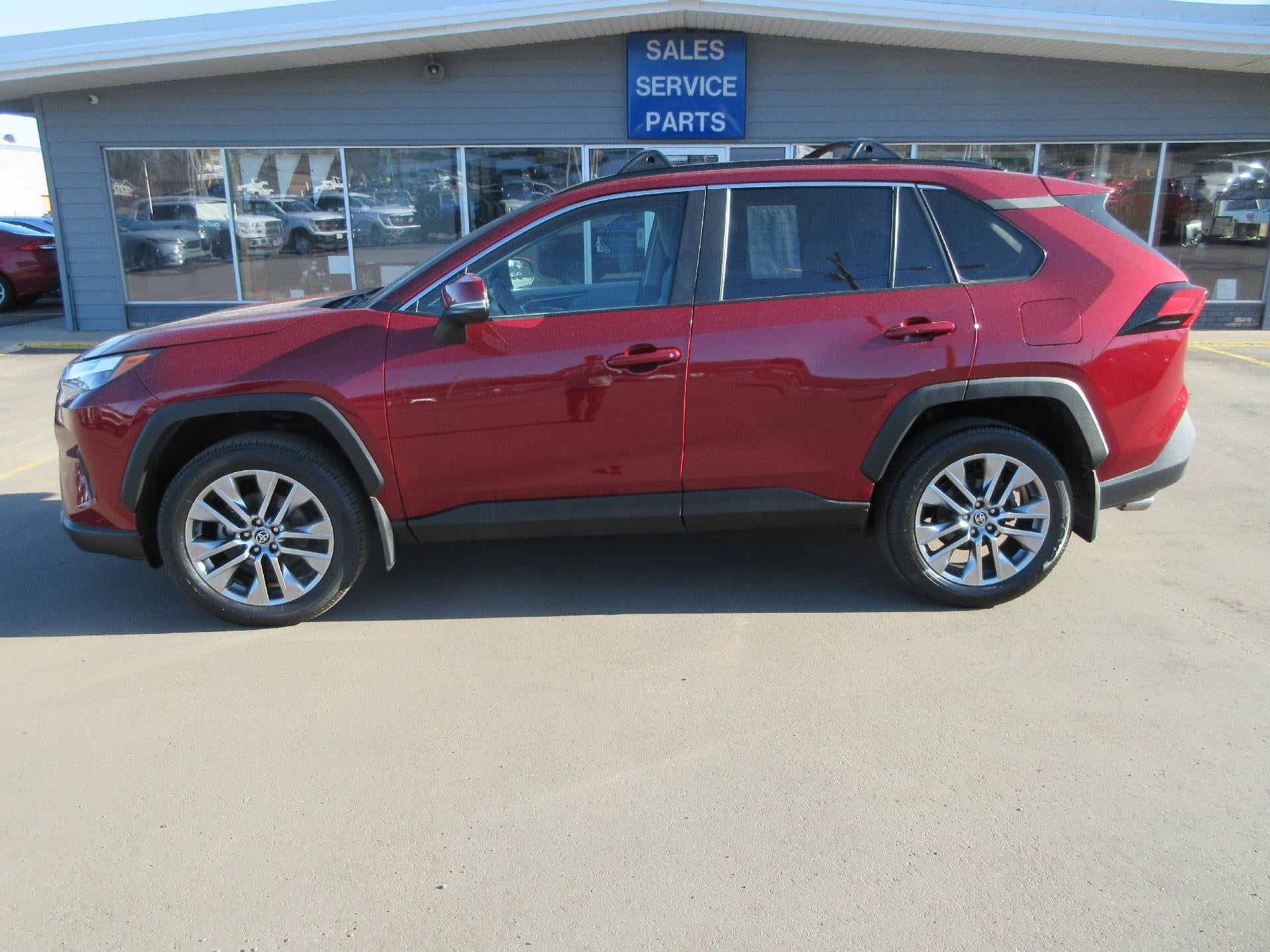 2023 Toyota RAV4 XLE Premium AWD (Natl)