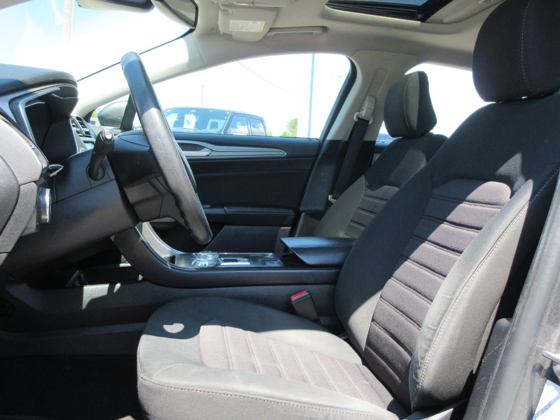 2020 Ford Fusion SE FWD