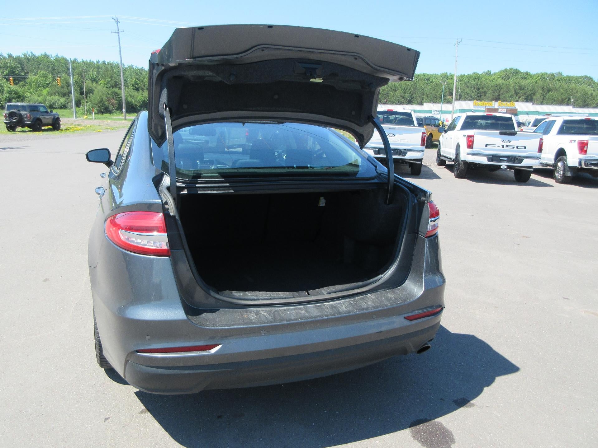 2020 Ford Fusion SE FWD