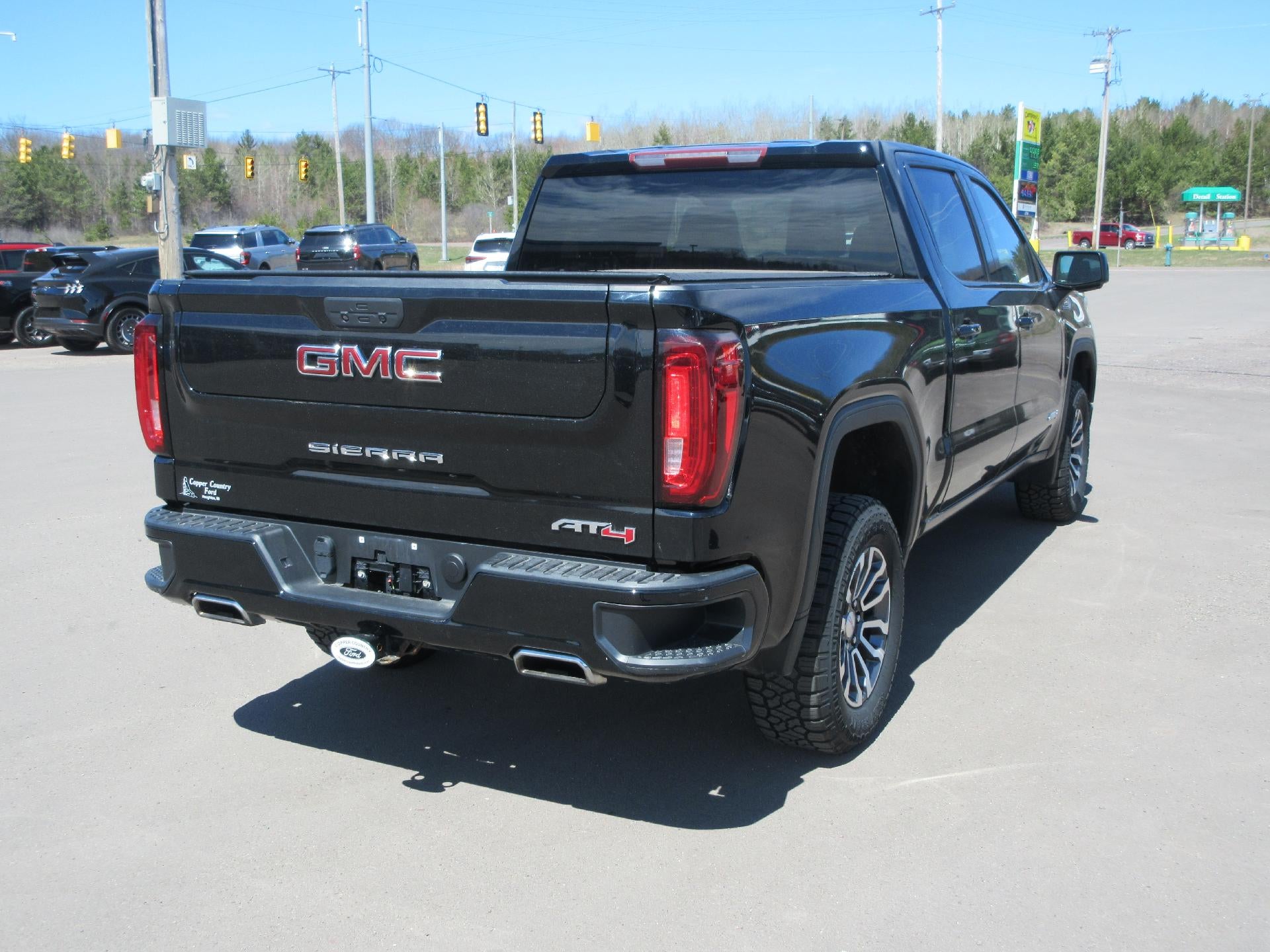 2021 GMC Sierra 1500 Crew Cab Short Box 4-Wheel Drive AT4