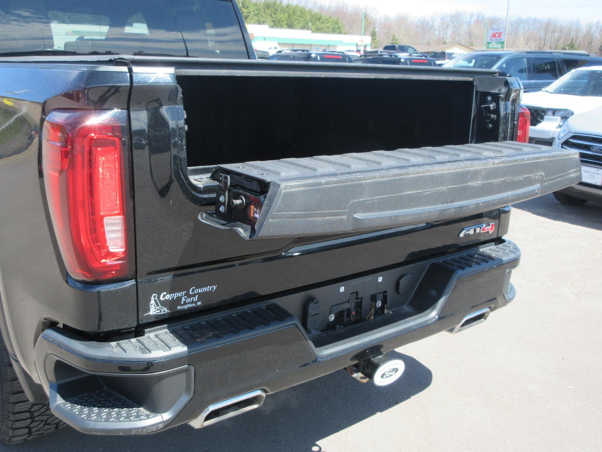 2021 GMC Sierra 1500 Crew Cab Short Box 4-Wheel Drive AT4
