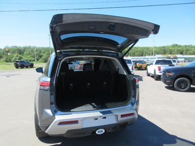 2024 Nissan Pathfinder SL 4WD