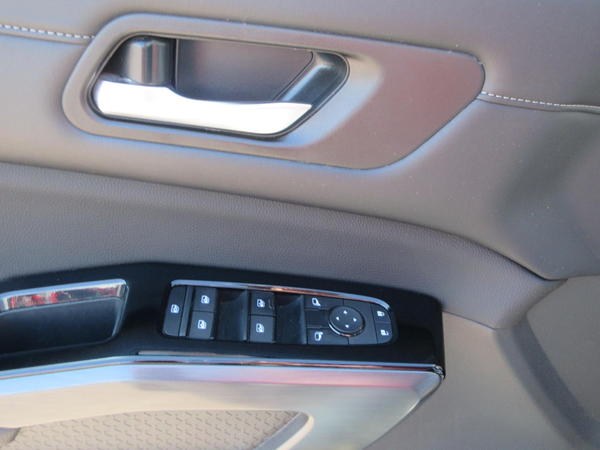 2024 Nissan Pathfinder SL 4WD