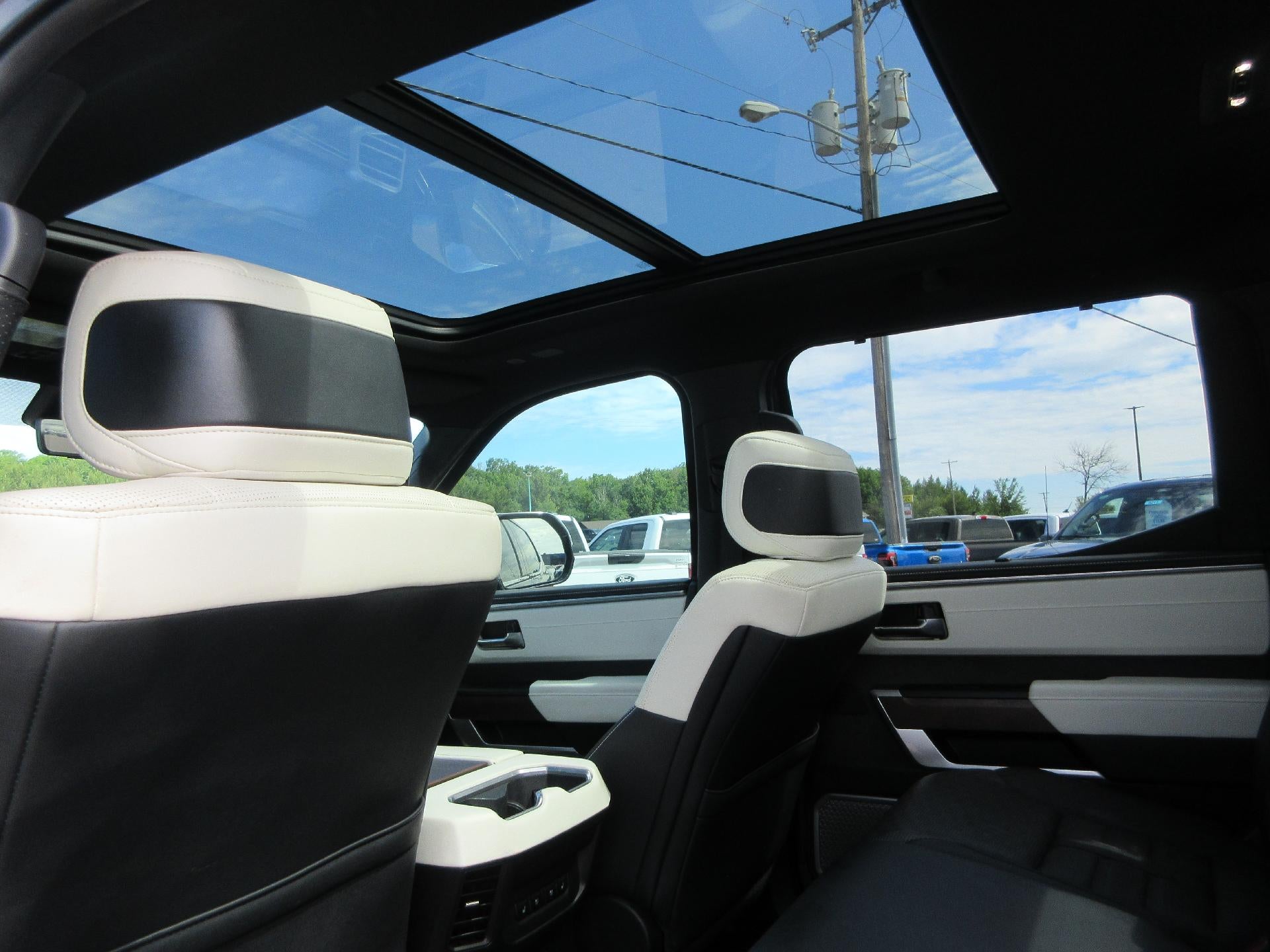 2023 Toyota Tundra 4WD 4WD Capstone Hybrid CrewMax 5.5' Bed (Natl)