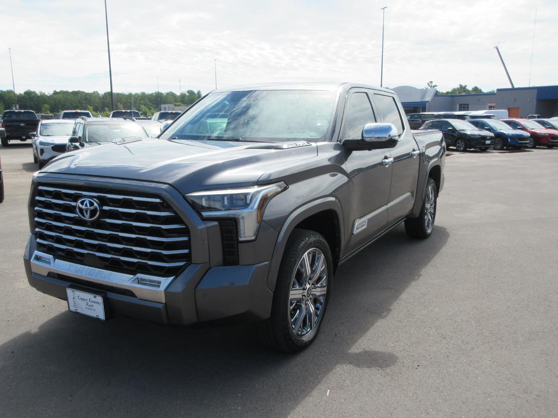 2023 Toyota Tundra 4WD 4WD Capstone Hybrid CrewMax 5.5' Bed (Natl)