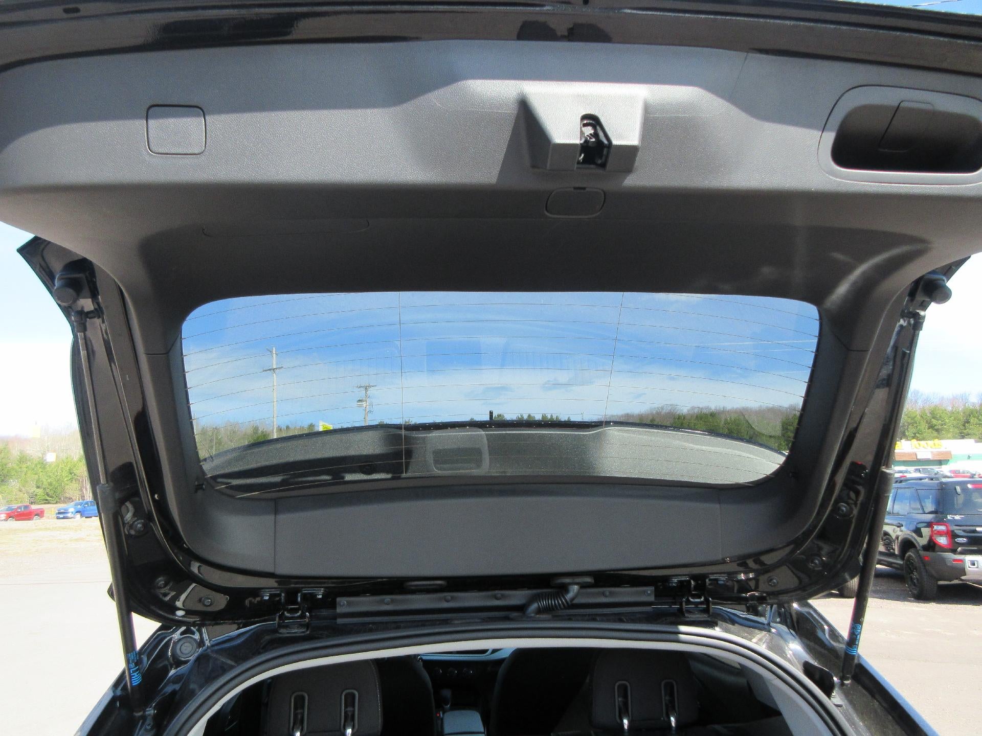 2025 Chevrolet Trax FWD 4dr LS
